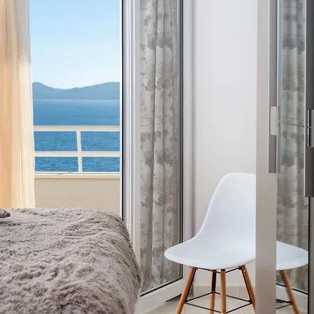 Jana Apartamento *